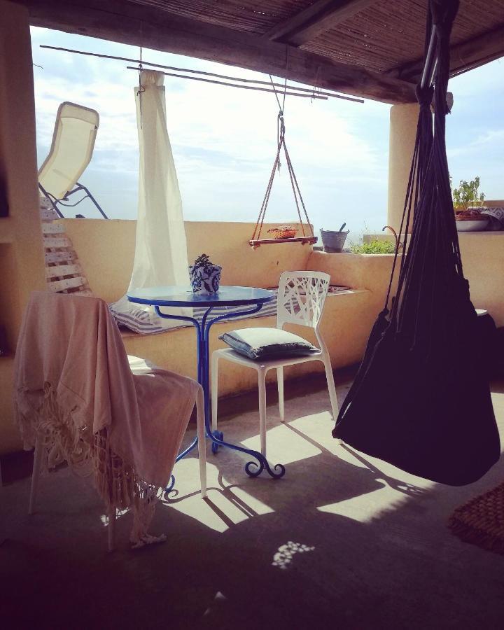 Bed and Breakfast Alicudi Giardino Dei Carrubi- Al Gradino 365 Exterior foto