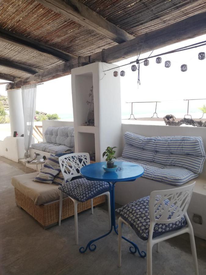 Bed and Breakfast Alicudi Giardino Dei Carrubi- Al Gradino 365 Exterior foto