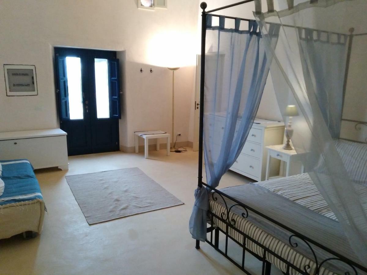 Bed and Breakfast Alicudi Giardino Dei Carrubi- Al Gradino 365 Exterior foto