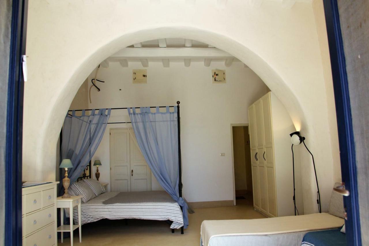Bed and Breakfast Alicudi Giardino Dei Carrubi- Al Gradino 365 Exterior foto